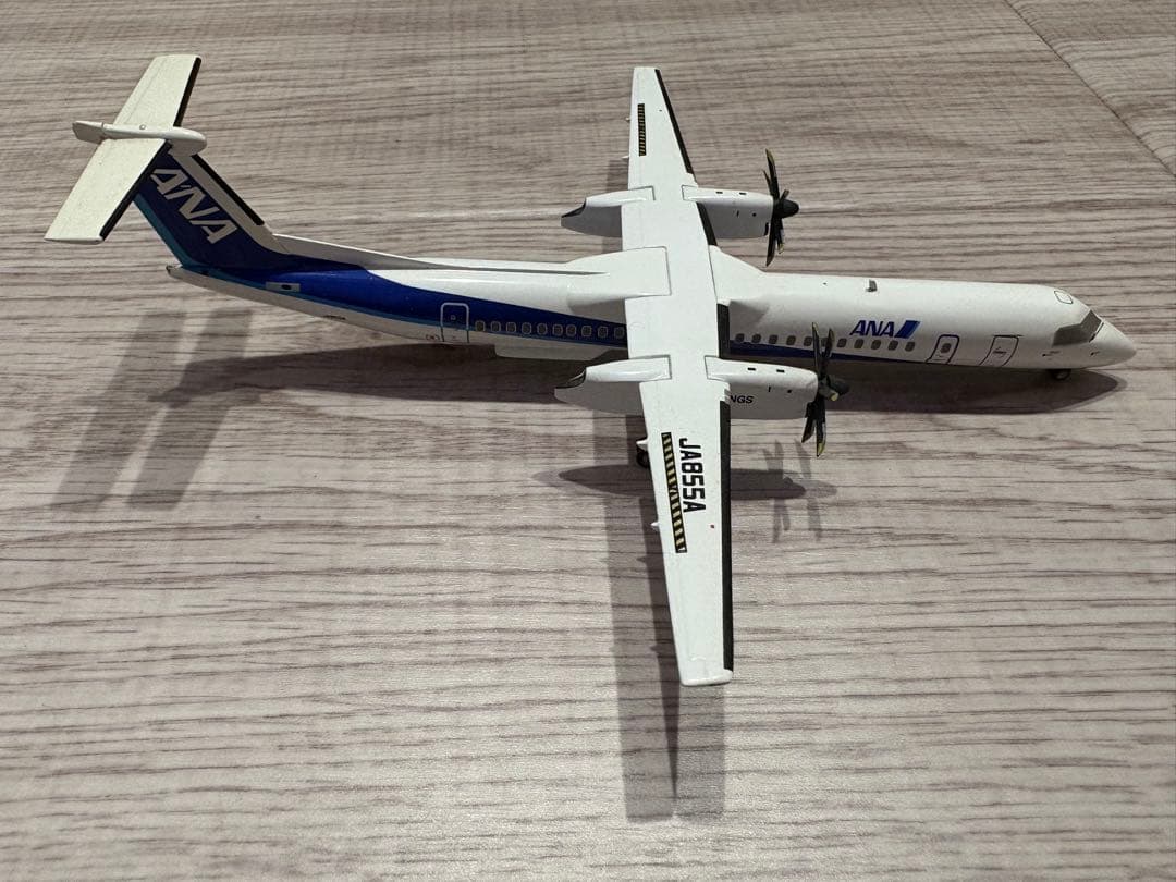 Q400 スケールモデル 1/200 DHC-8-400 ANA WINGS - メルカリ
