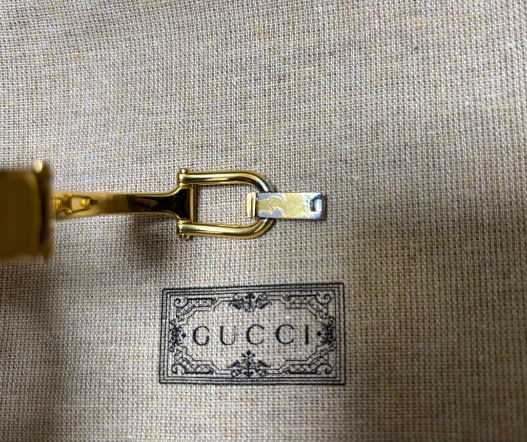 GUCCIグッチ バングル ウォッチ