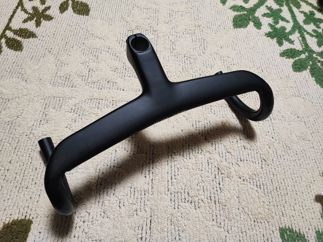 一体型フルカーボンハンドル 380 110mm