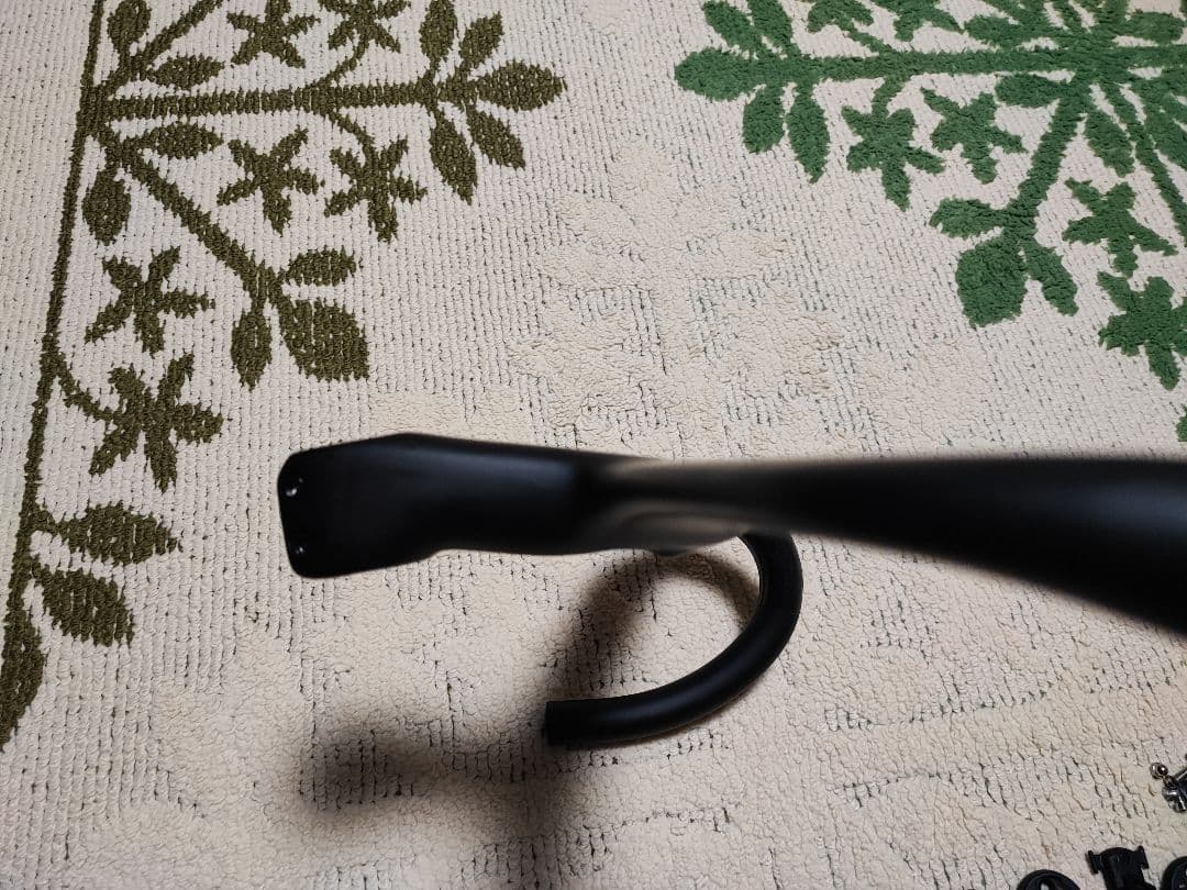 一体型フルカーボンハンドル 380 110mm