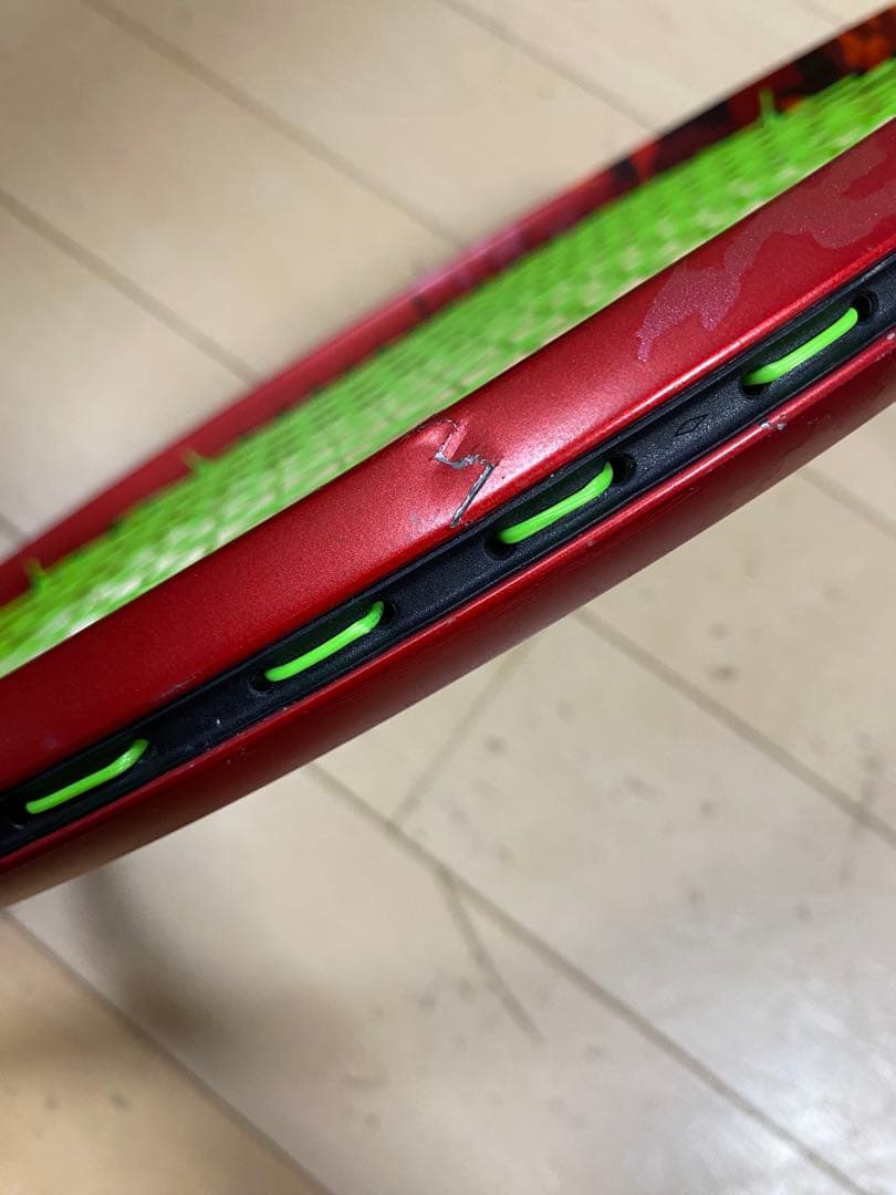 【値下げ】YONEX テニスラケット 赤 ジオブレイク70V