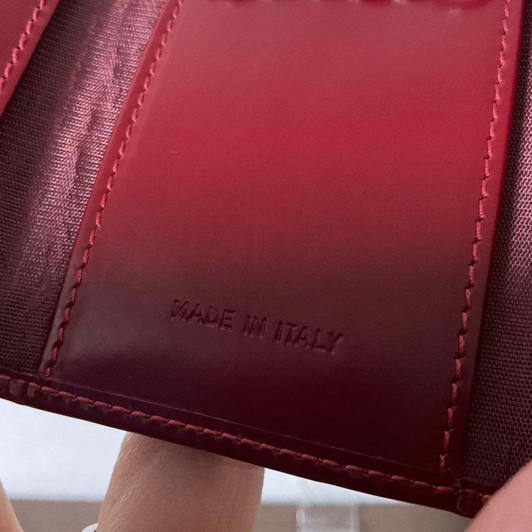 向日葵 新品未使用 美品 プラダ ロゴエンボス レザー キーケース