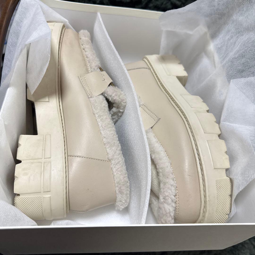 極美品ヒルズアヴェニュー ボア厚底 ローファータンクソール ストーミ