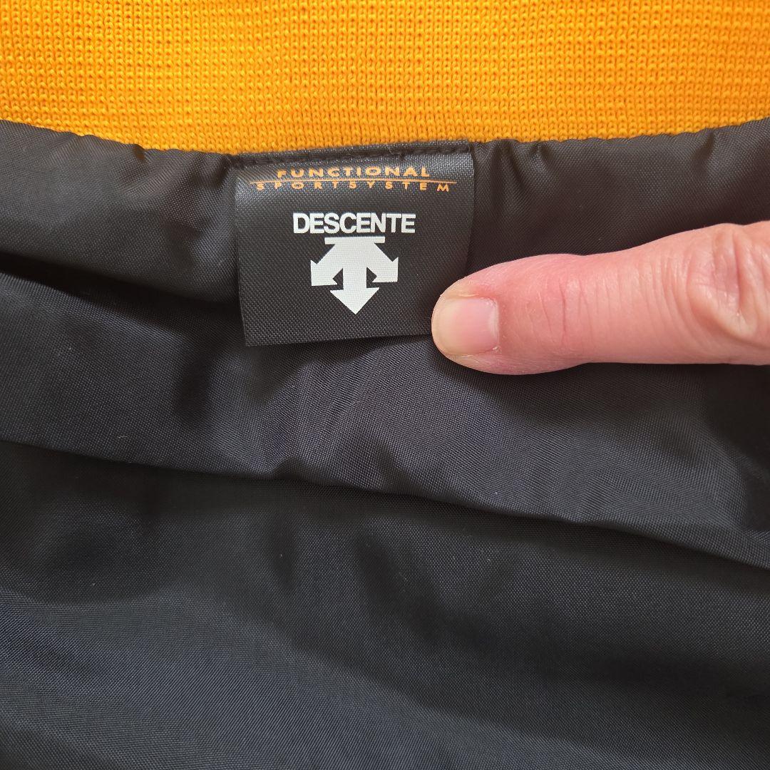 阪神タイガースDESCENTEジャンパー(未使用)