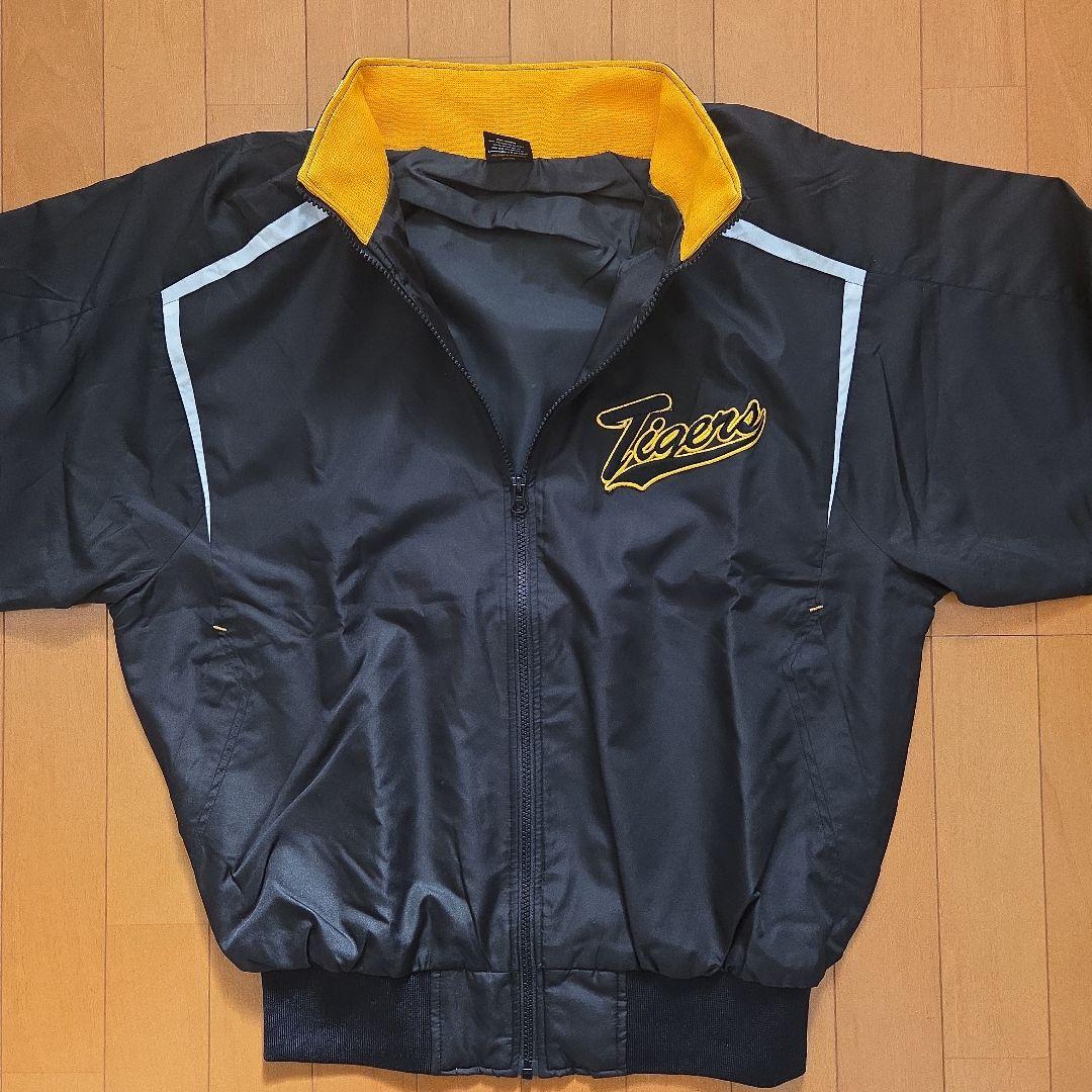 阪神タイガースDESCENTEジャンパー(未使用)