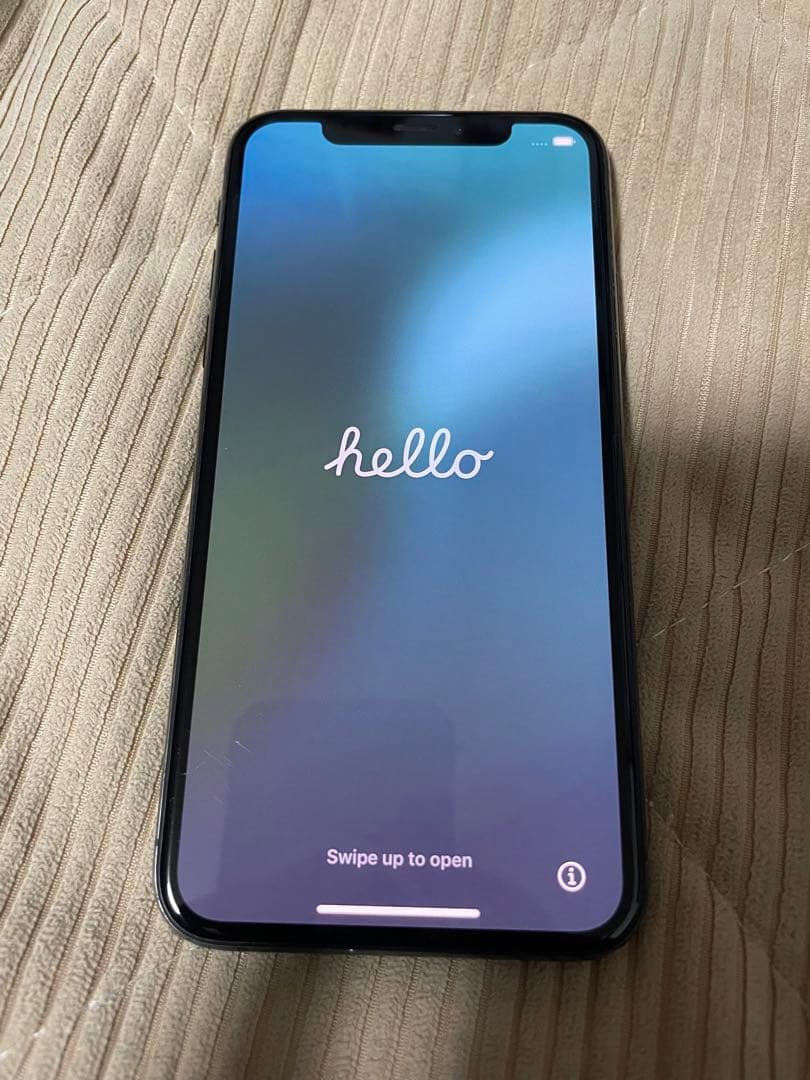 Apple iPhone XS スペースグレイ　256GB SIMフリー