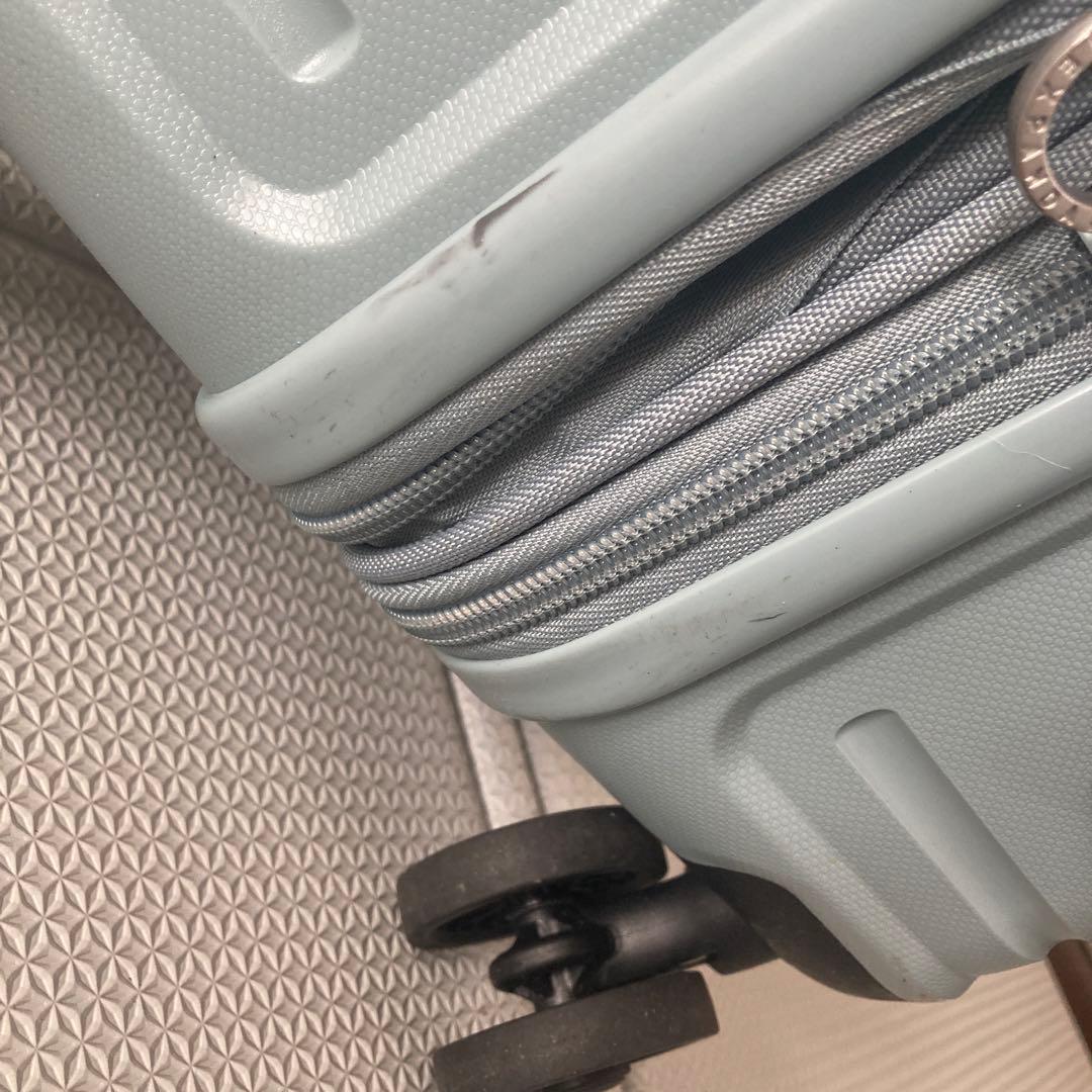 アメリカンツーリスター　スーツケース　Hundo　スピナー68 拡張付　Mサイズ