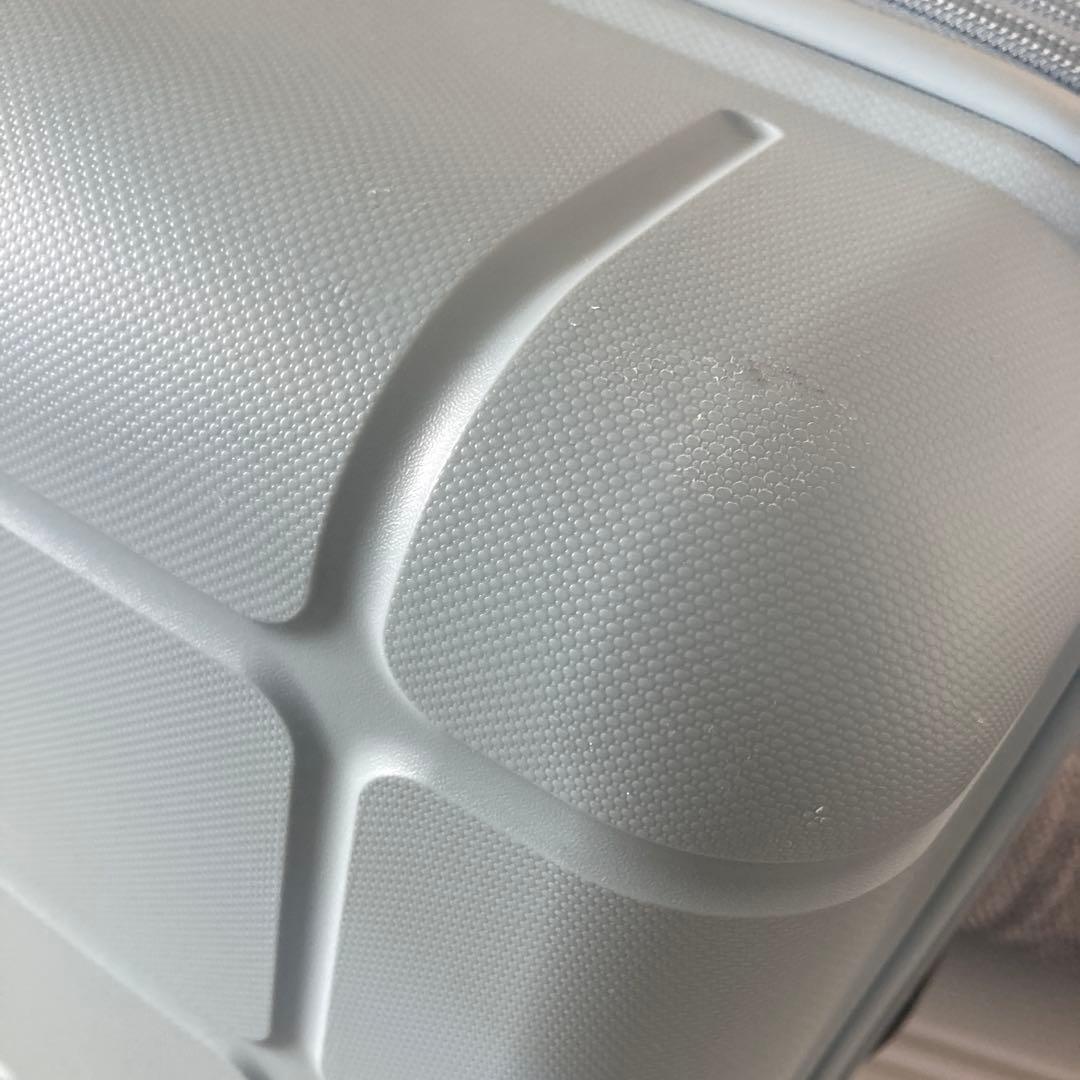 アメリカンツーリスター　スーツケース　Hundo　スピナー68 拡張付　Mサイズ