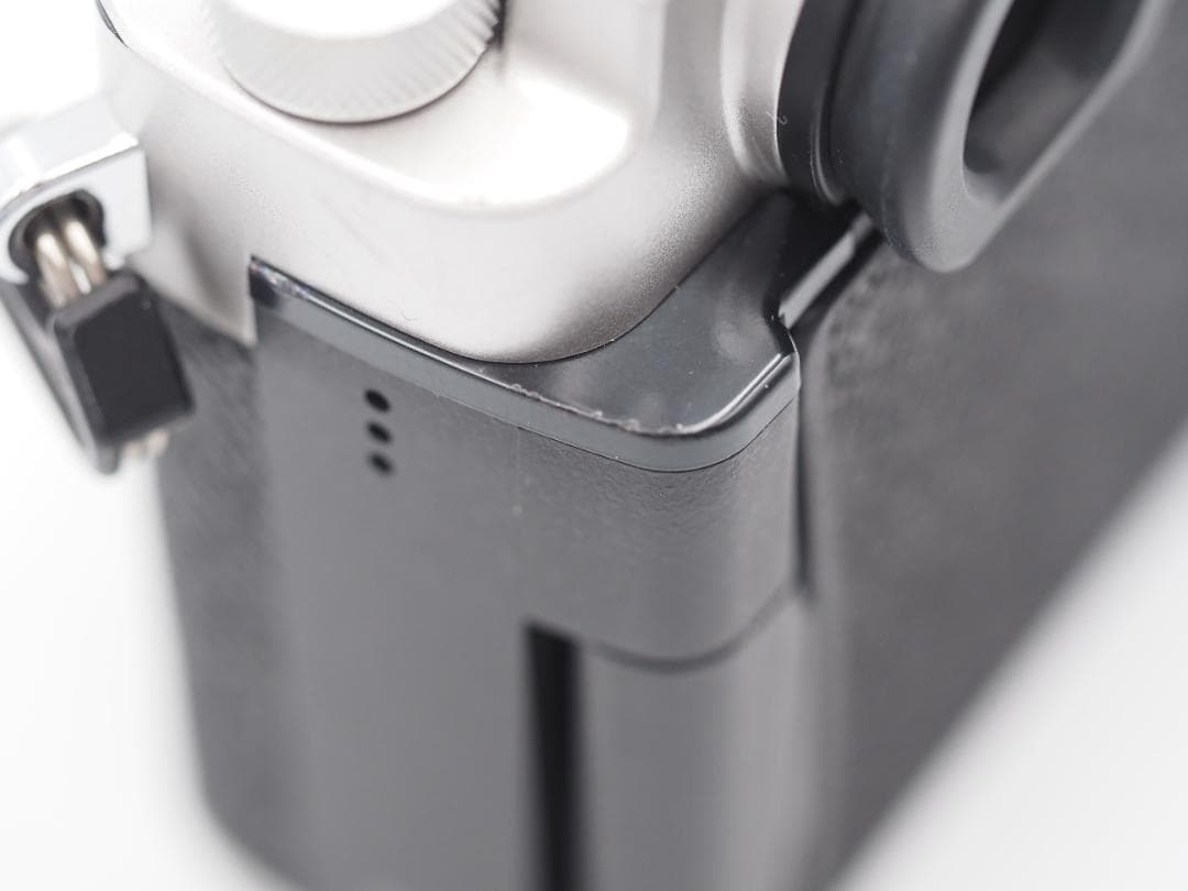 【値引き不可】OLYMPUS PEN-F(シルバー)