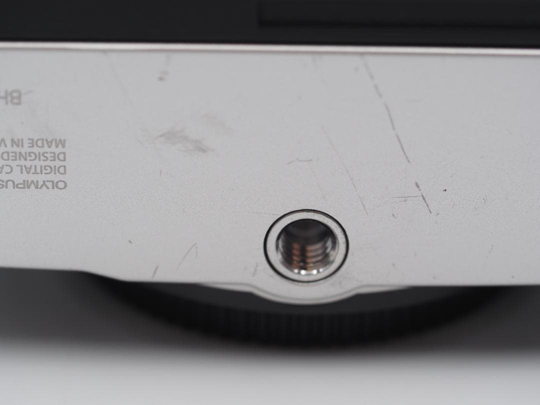 【値引き不可】OLYMPUS PEN-F(シルバー)