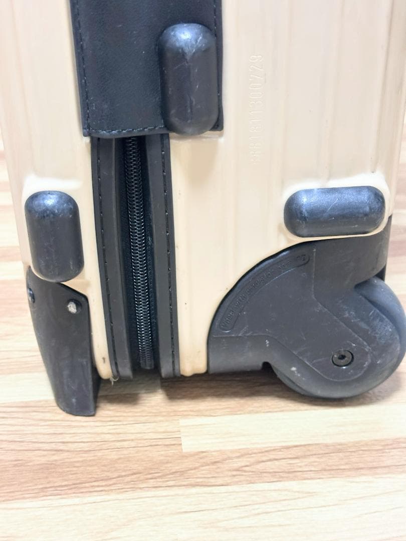 リモワ ユナイテッドアローズ 別注 2輪　機内持ち込サイズ　サルサ／エクリュ