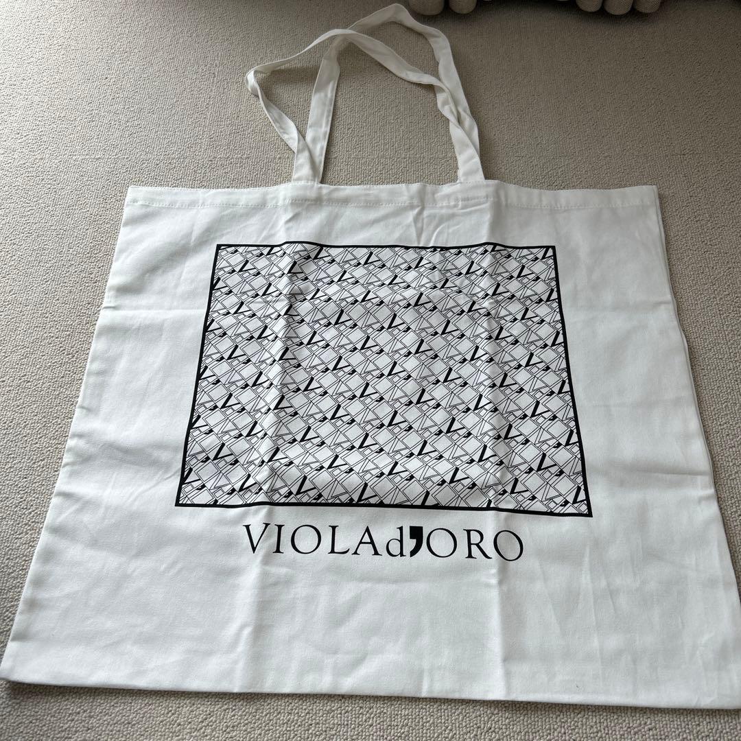 VIOLAd’ORO (ヴィオラドーロ) ナイロンボディバック　ブラック