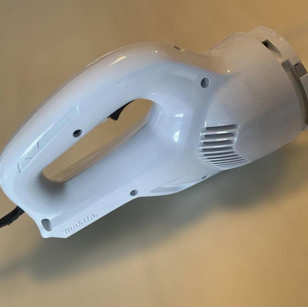 マキタ 充電式クリーナー CL106FD 充電器／バッテリー２個セット