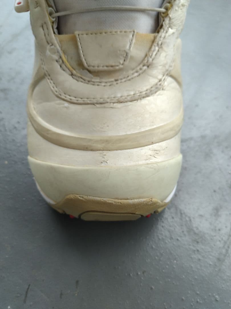 Burton バートン アウトラスト スノーボードブース/ホワイト27cm