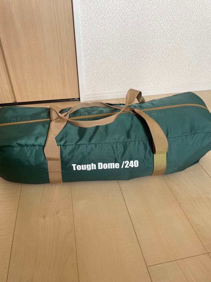Coleman タフドーム 240 2-3人用