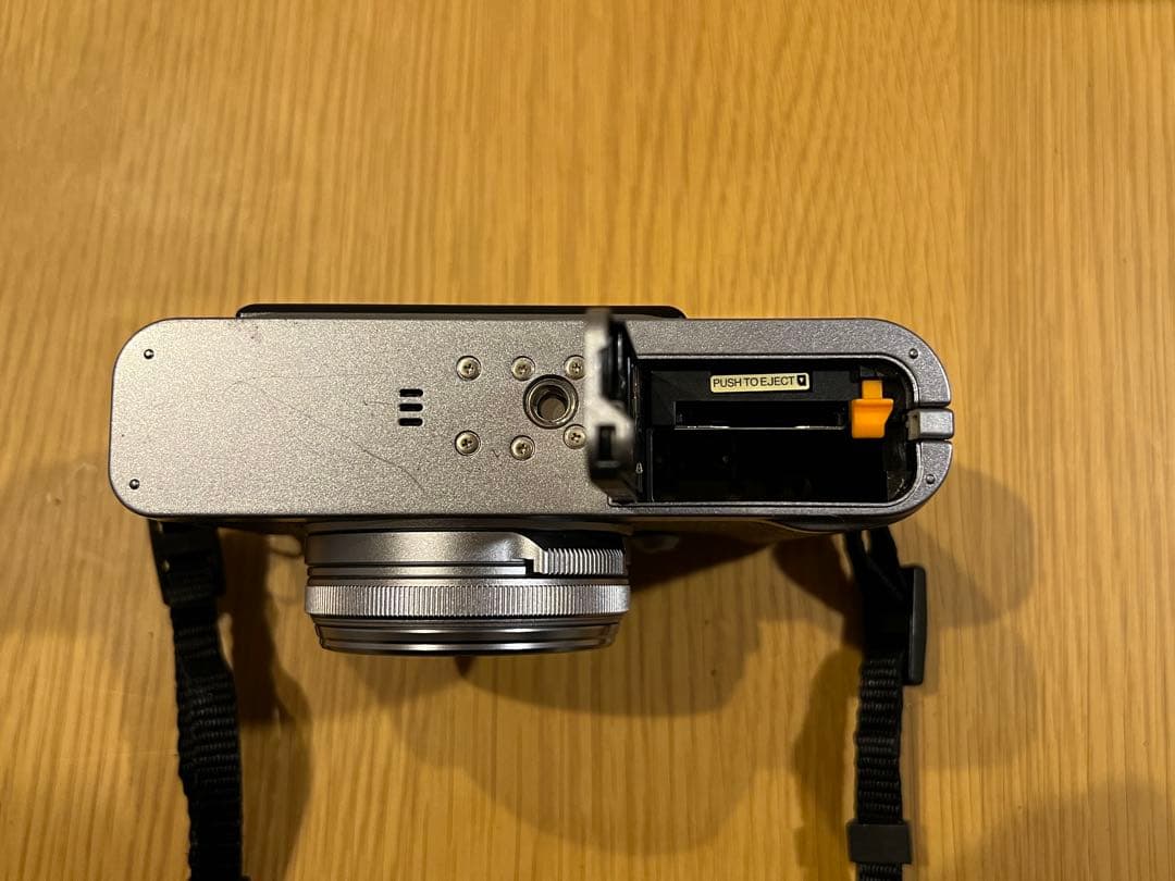 Fujifilm X100 シルバー 本体