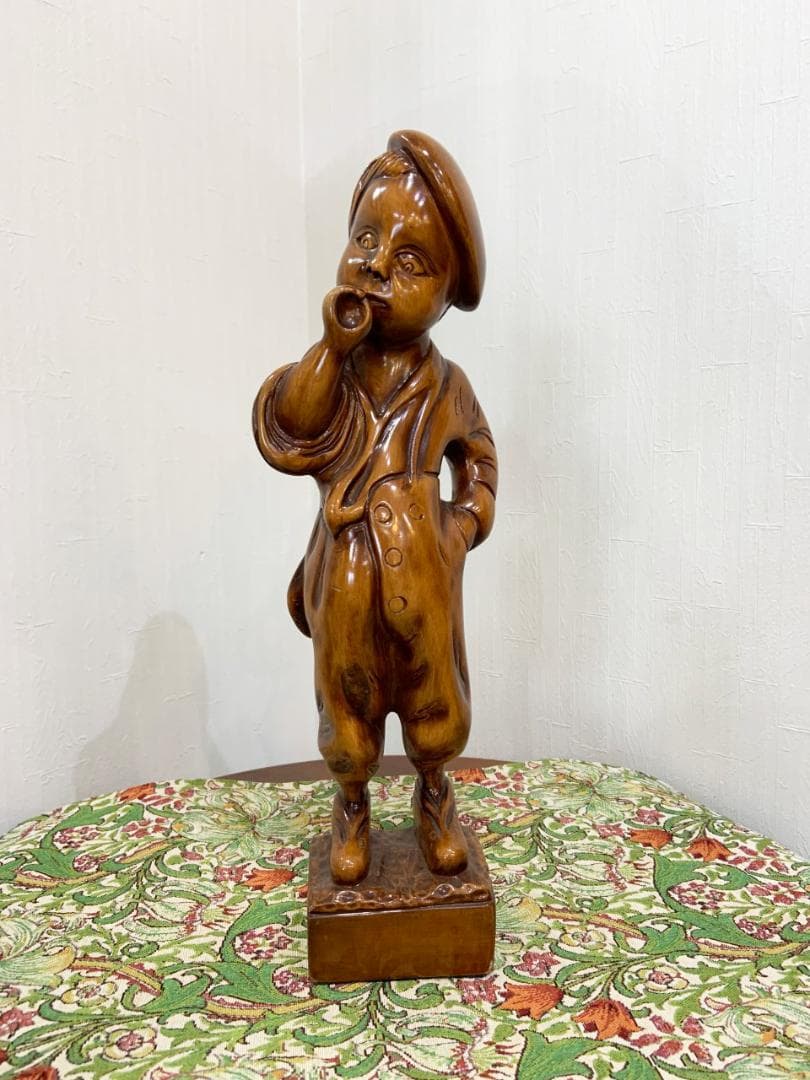 イタリア製 木彫り 置物 少年 男の子 アンテイーク ヨーロピアン