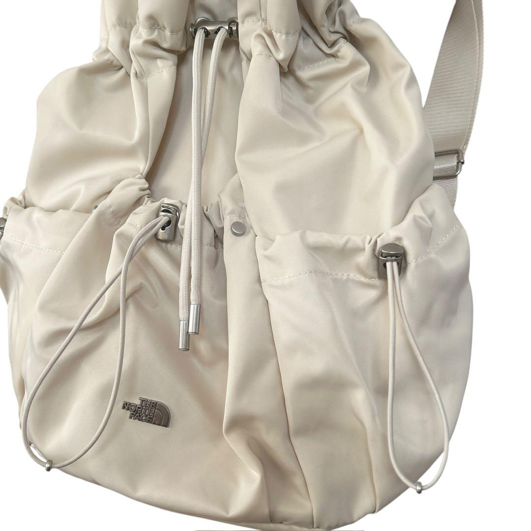 25AW新作 韓国限定 ノースフェイス ボニーパック M クリーム 4way