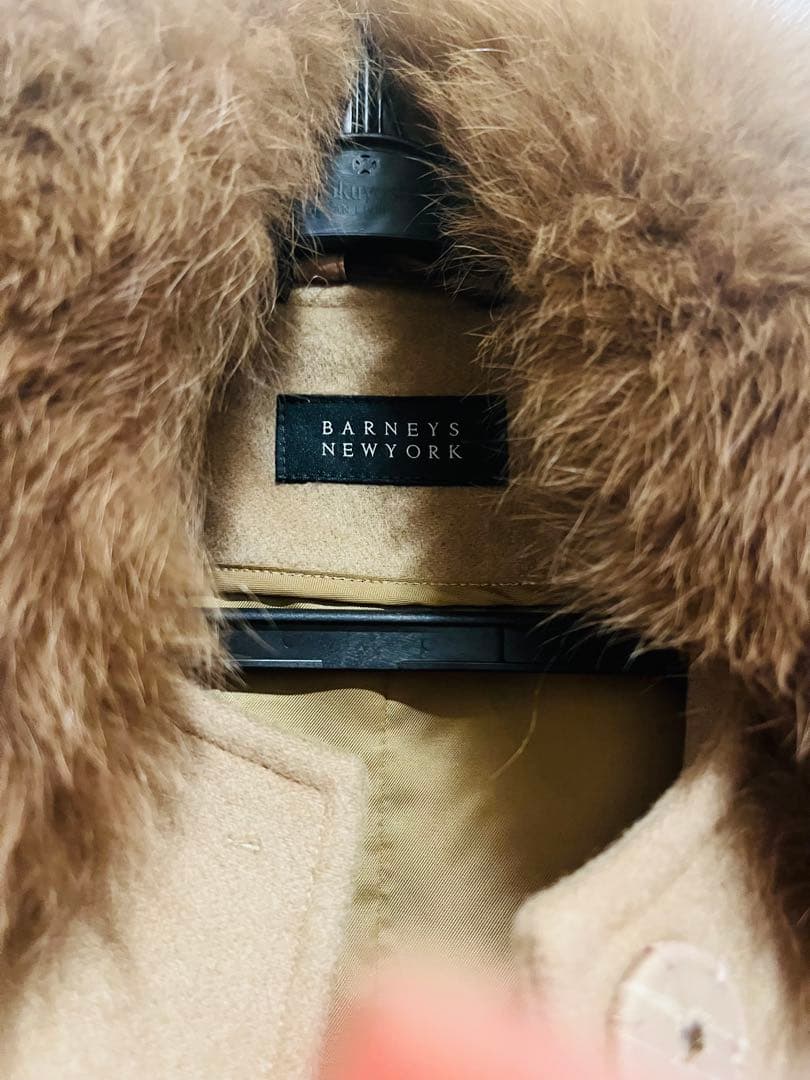BARNEYS NEW YORK♡ベージュファー付きケープコートの通販はau PAY
