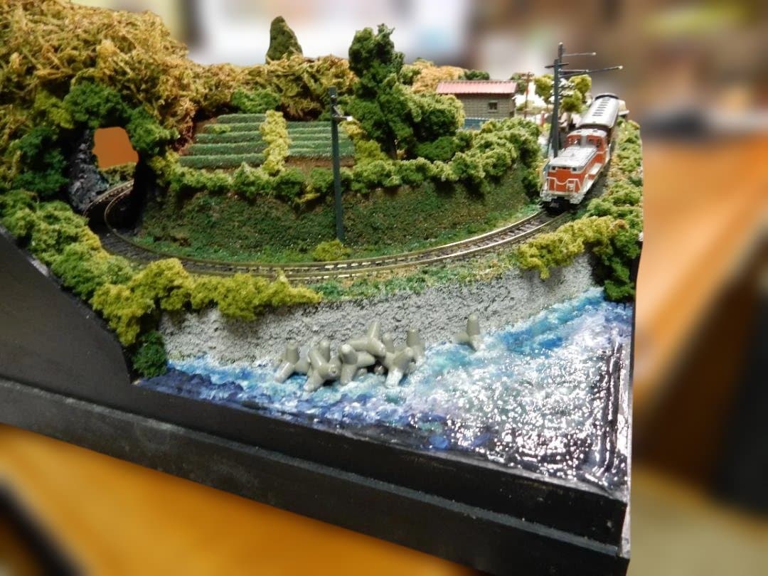 Nゲージジオラマ 海岸の田舎町風景 - メルカリ
