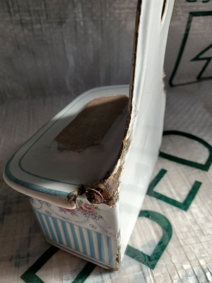 フランス　アンティーク　ホーロー　マッチ入れ　BB社　ローズガーランド