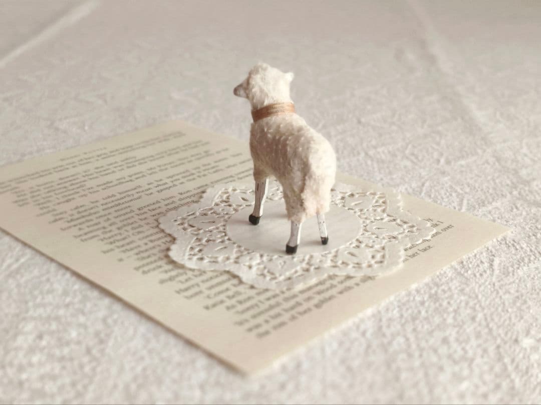 【misen2014さま】antique ✵ * ベージュリボンのステキな羊さん