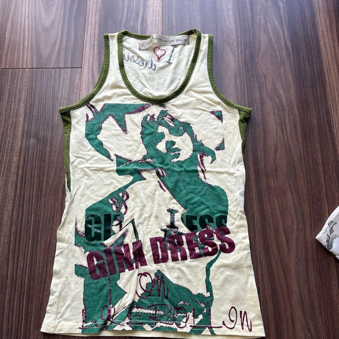 グラフィックプリント タンクトップ - メルカリ