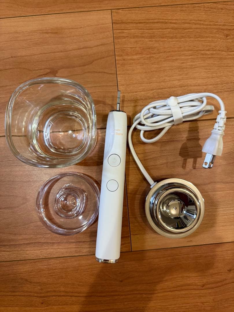 Philips Sonicare 電動歯ブラシ本体 (充電器用グラス付き)