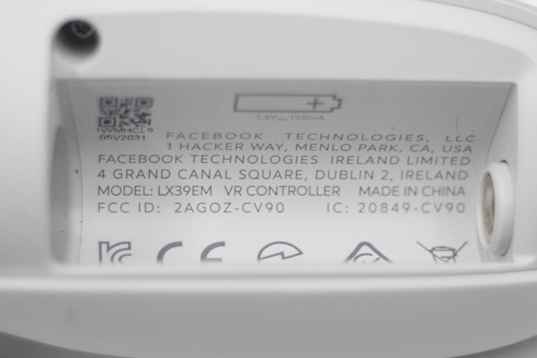 2235★ Quest 2 ヘッドストラップ & コントローラー