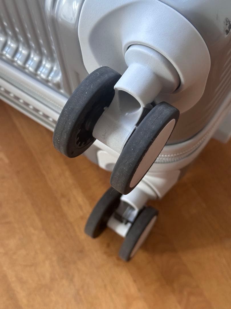 イノベーター スーツケース Mサイズ フロントオープン 55L