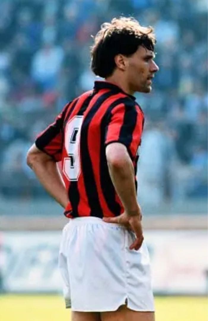 ※値下不可　マルコ・ファン・バステン ACミラン　サイン入りユニ　激レア 値下不可 マルコ・ファン・バステン ACミラン サイン入りユニ 激レア