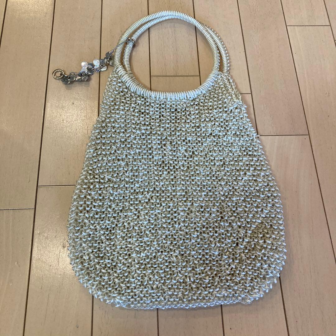 ANTEPRIMA ホワイト系 パーティーバッグ ビーズ装飾 - メルカリ