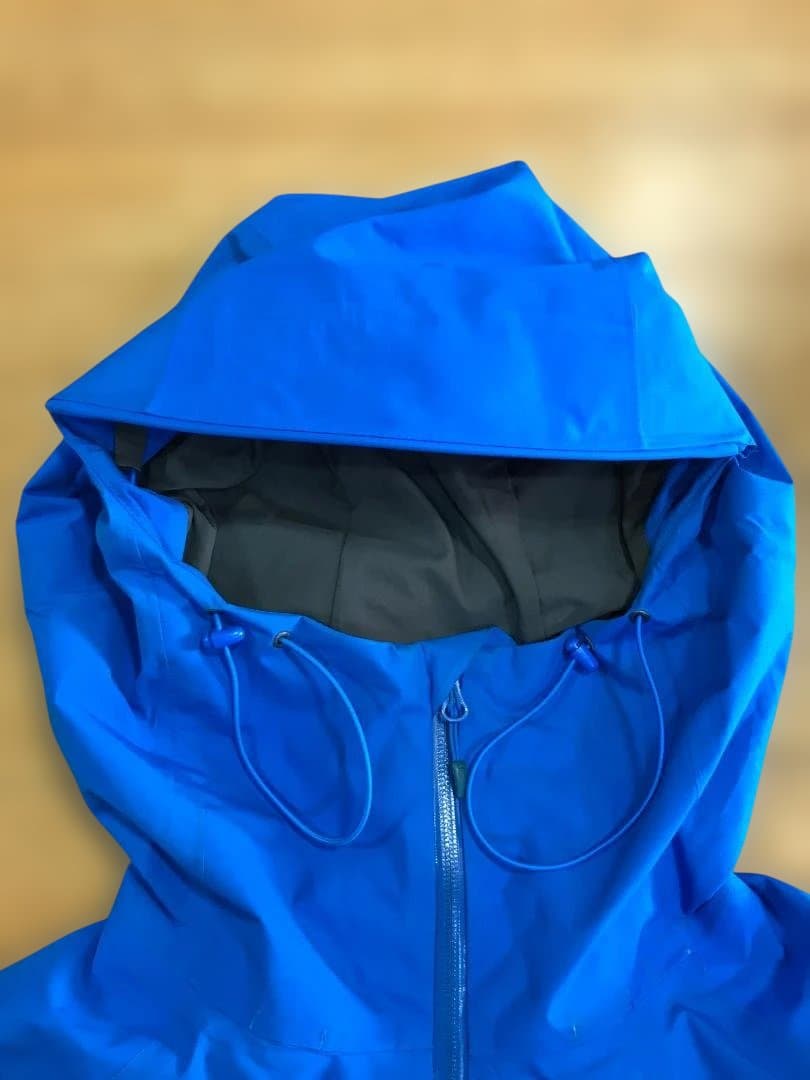 ホグロフス　スキー&スノーボード２レイヤーストレッチジャケット　Lサイズ