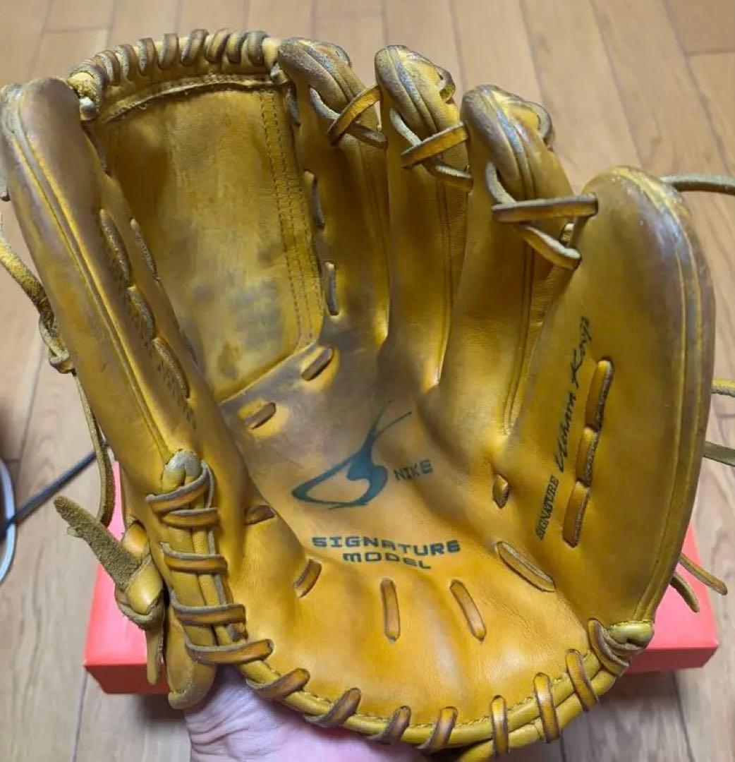 Nike 軟式グローブ イエロー 投手用　上原モデル