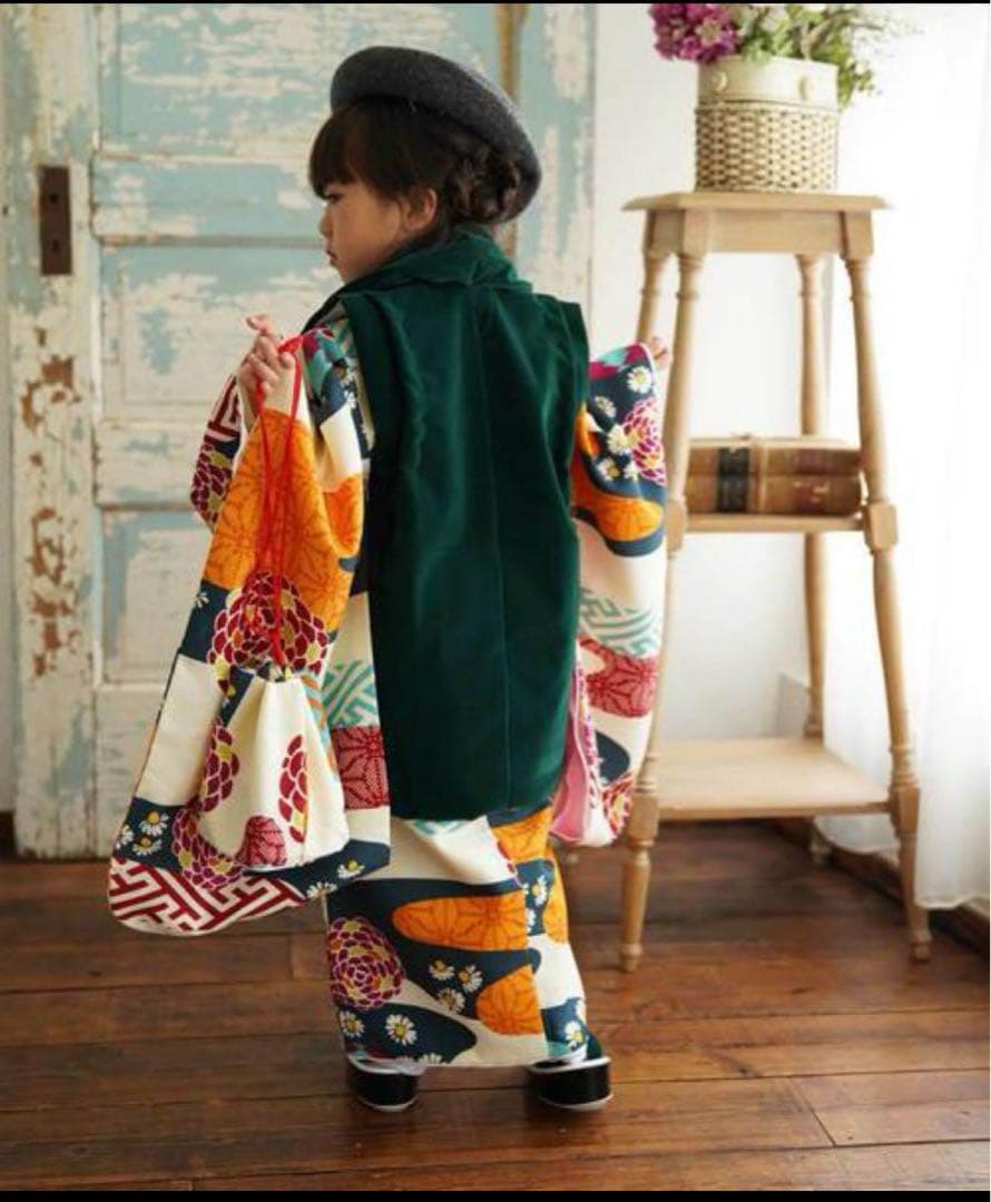 3歳用着物セット（多色花柄）