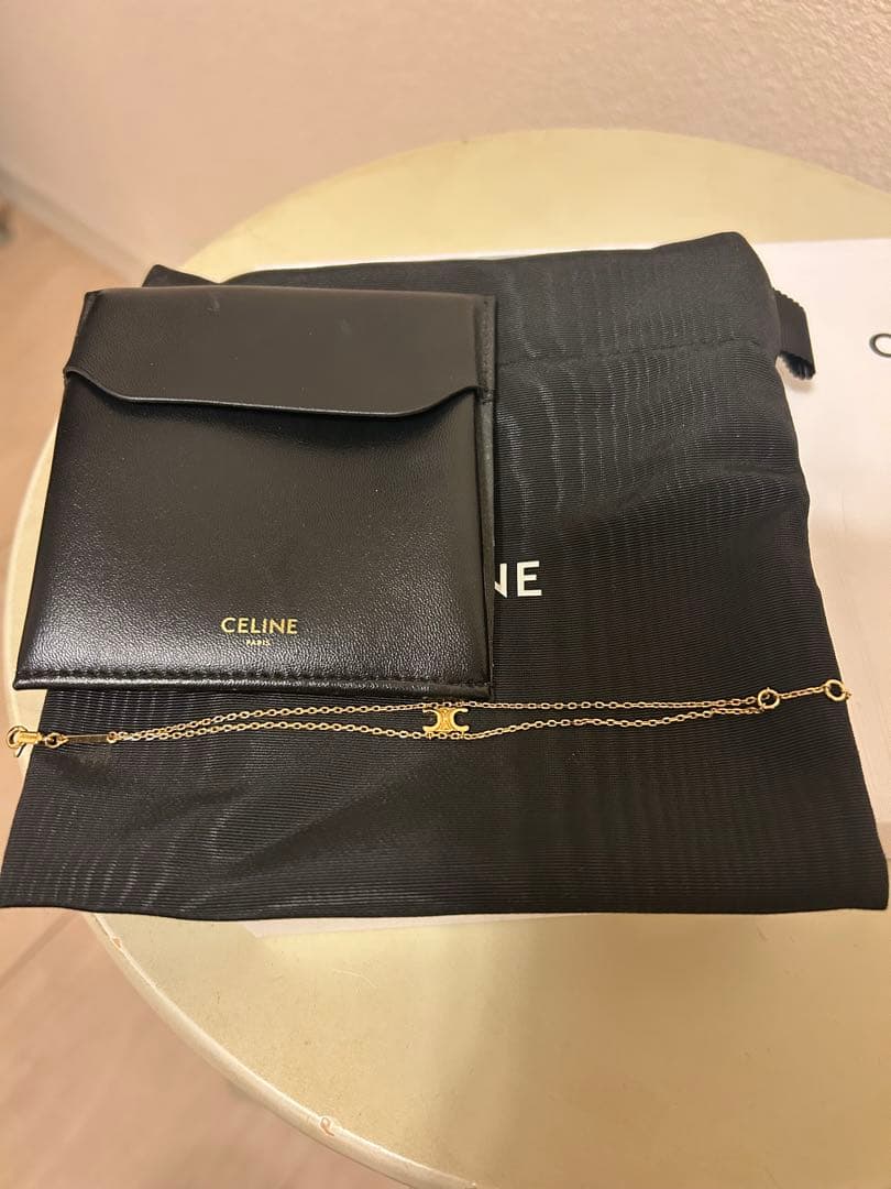 み*ゃ様 CELINE トリオンフ サスペンダーブレスレット　ゴールド
