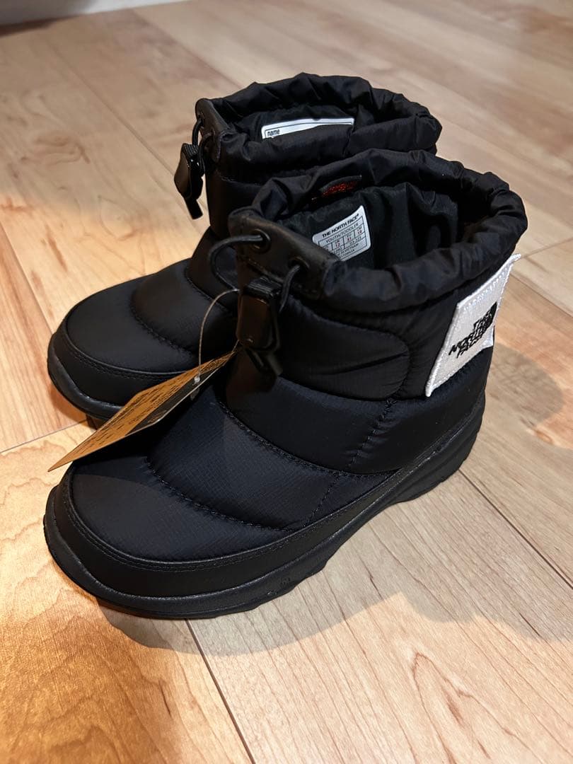 【ひろうめこ】THE NORTH FACE 子供用ショートブーツ