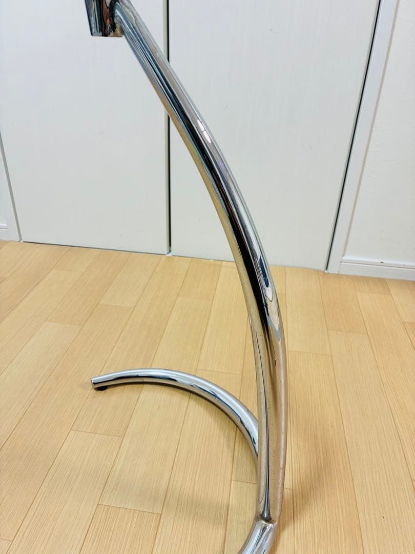 IDC大塚 ガラスラウンドサイドテーブル