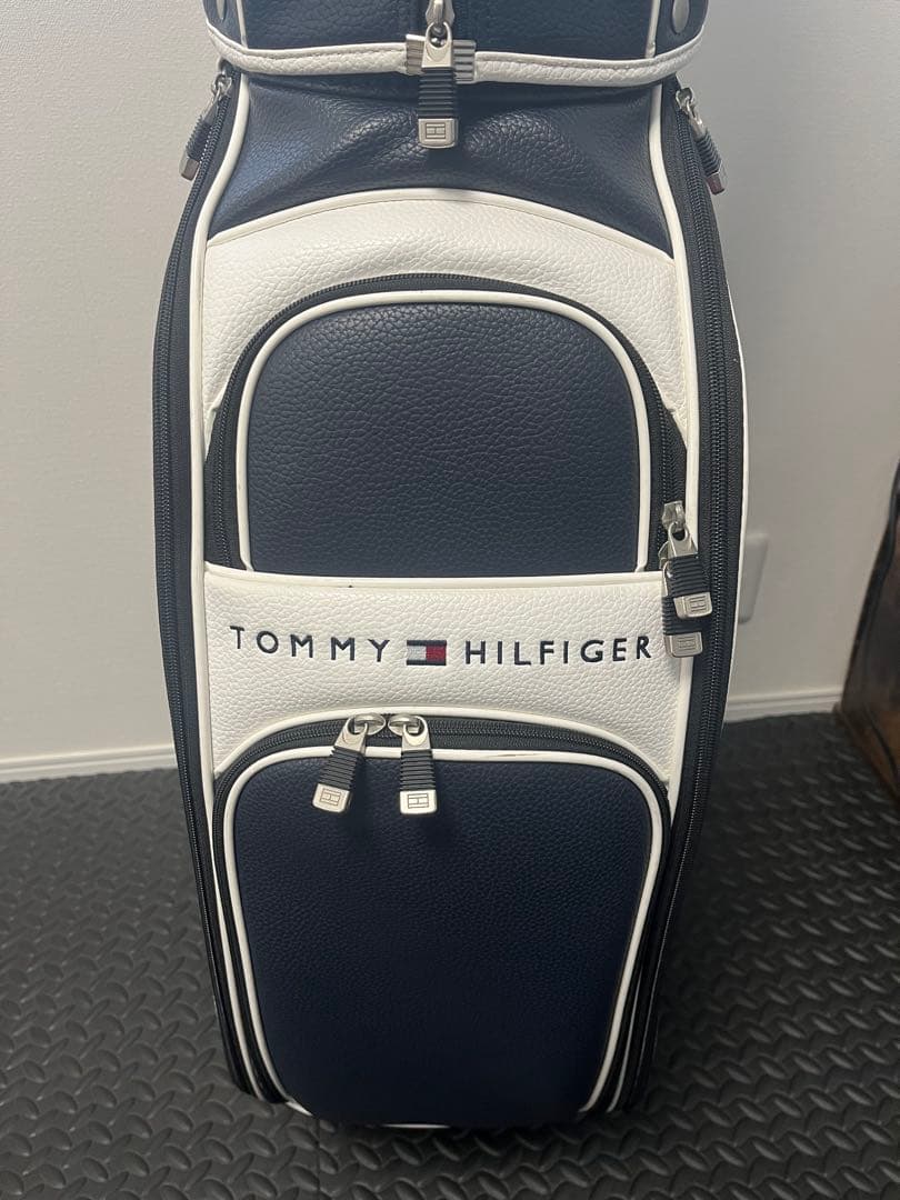 トミー ヒルフィガー キャディバッグ　THMG7SC1 9型トリコロール