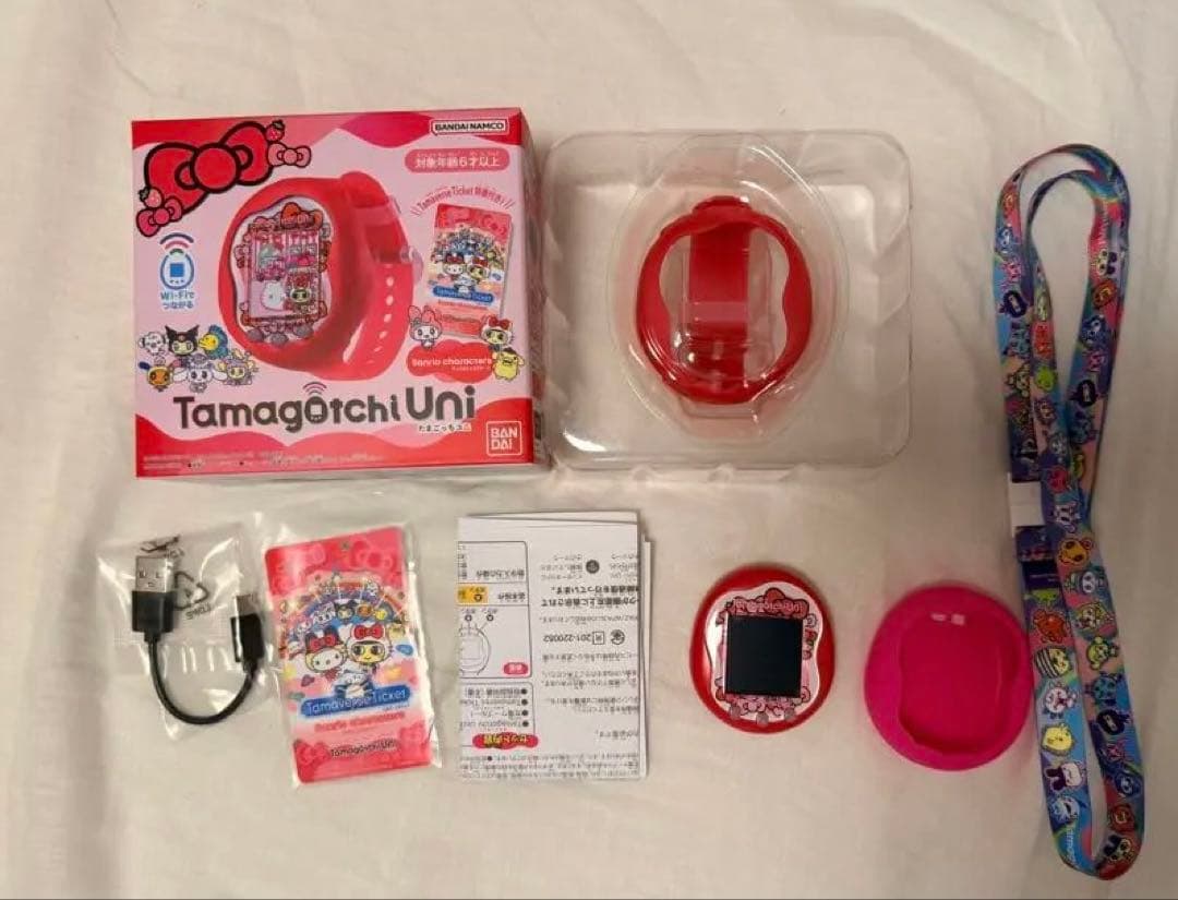 【極美品】たまごっちユニ　サンリオキャラクターズ　追加備品付き