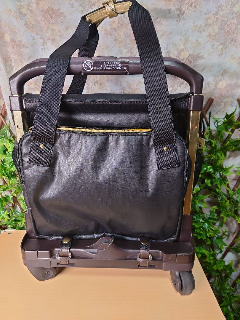 ふ*め様 美品♡旅行やお買い物に活躍❣️カナナプロジェクト　キャリー　ブラック×