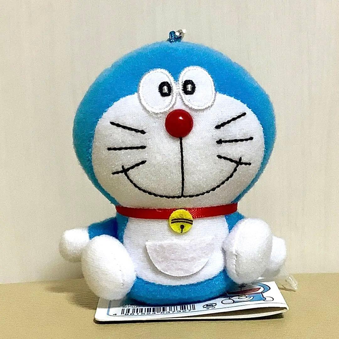 ぬいぐるみストラップ ドラえもん 藤子・F・不二雄ミュージアム - メルカリ