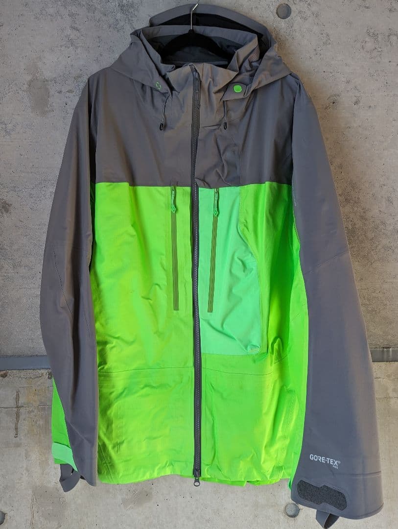 美品 BURTON AK 457 Gray NeonGreenウェア セット