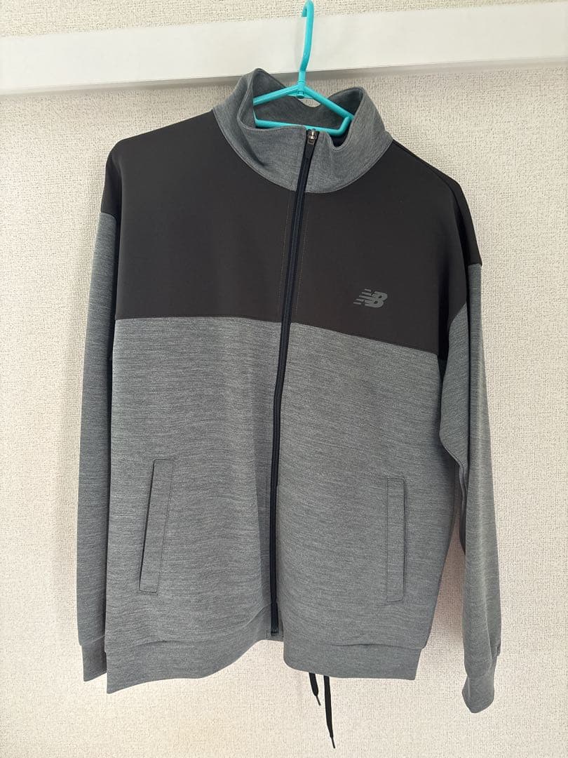 New Balance ジャケットとパンツセット
