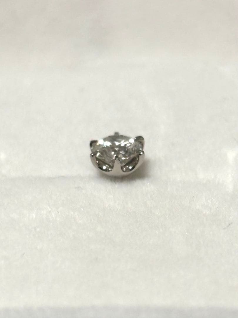 ダイヤモンド　ピアス　0.3ct