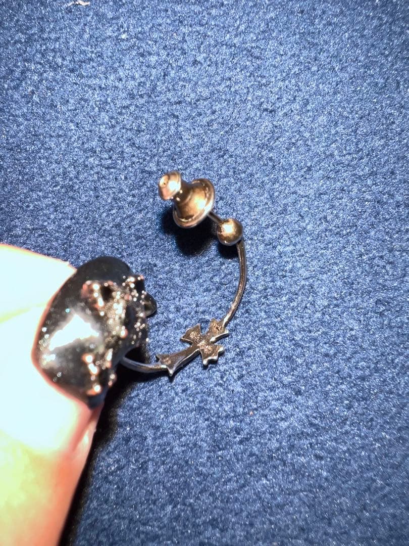 CHROME HEARTS SKINNY BYFAT CROSS ピアス