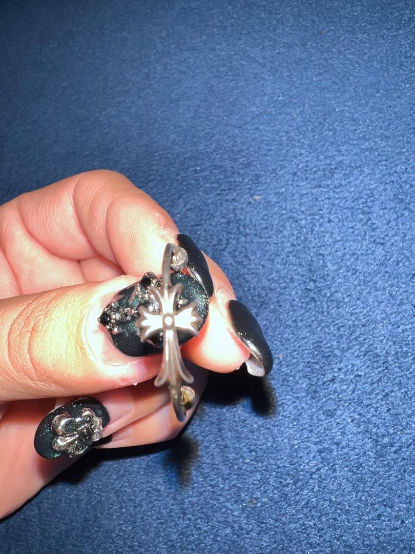 CHROME HEARTS SKINNY BYFAT CROSS ピアス