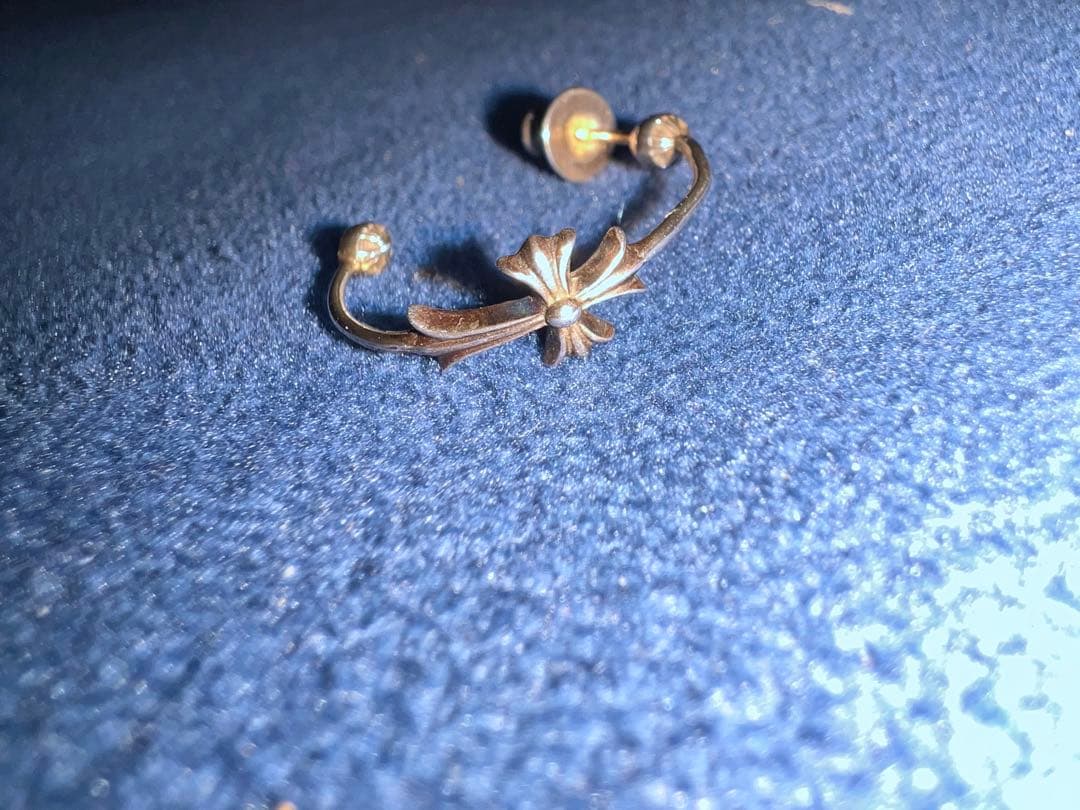 CHROME HEARTS SKINNY BYFAT CROSS ピアス