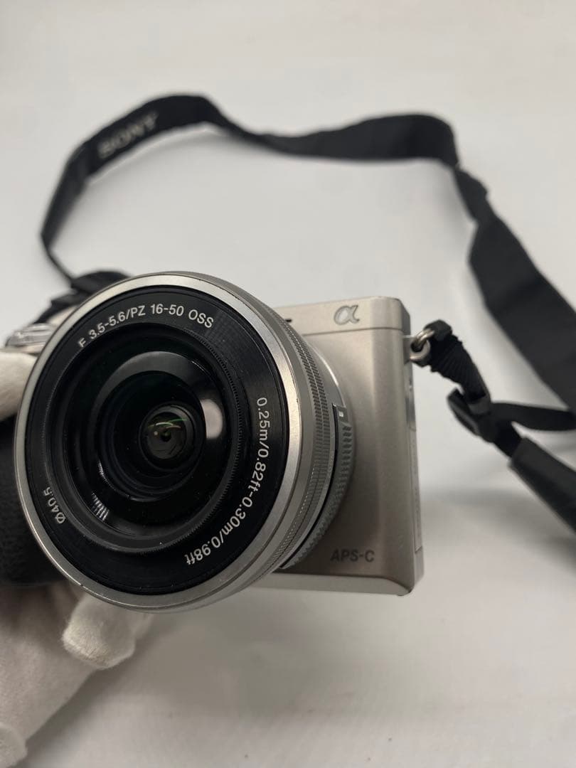 SONY α6000 パワーズームレンズキット シルバー ILCE-6000