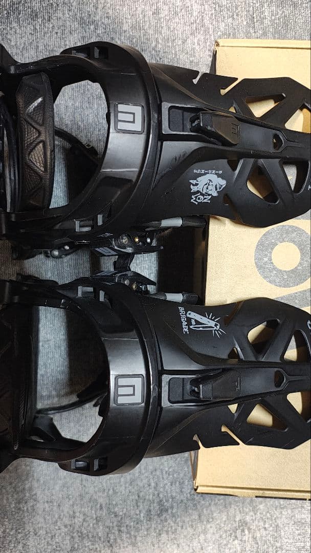 NOW ビンディング　スノーボード　BRIGADE Mサイズ